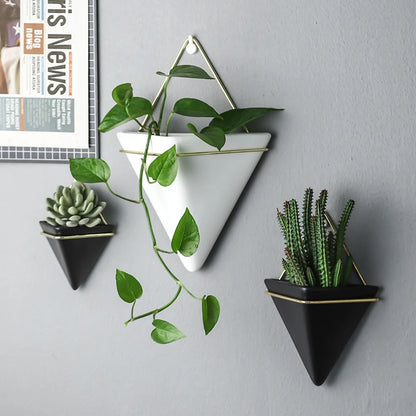 Triangle Wall-mounted Ceramic Flowerpot