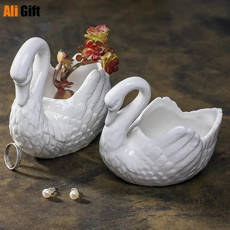 White Little Swan Candle Pottery