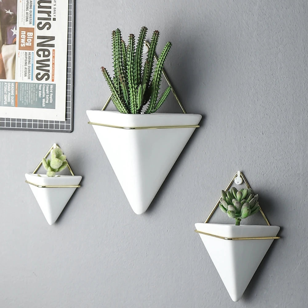 Triangle Wall-mounted Ceramic Flowerpot